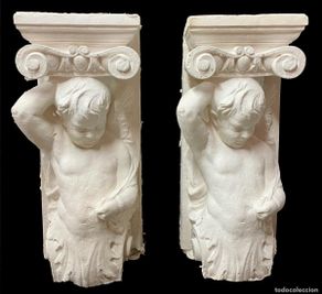 Antigüedades: Antiguo ángel, ménsula, atlante, puti, cariátide, mascarón, columna, ménsula. 72x30x20 . Blanco.